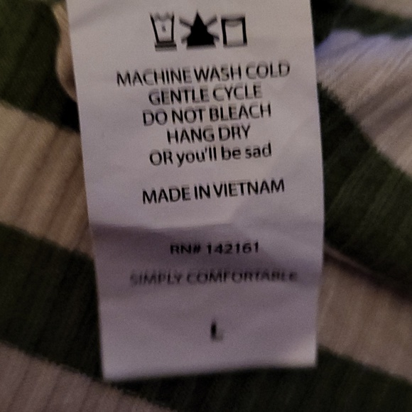 Lularoe - Picture 3 of 4